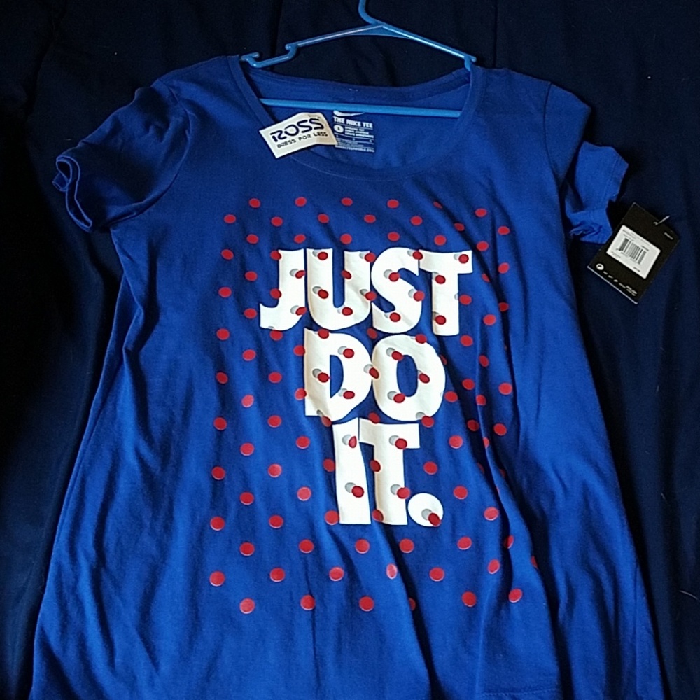 Nike tee shirt